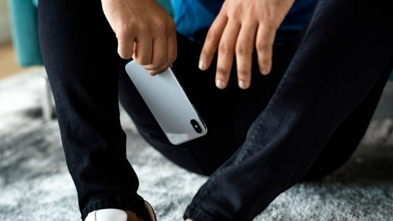 Штраф 300 тысяч: российские УК обязаны создать домовый чат в Max Нет чата в Max — штраф до 300 000 рублей Управл...