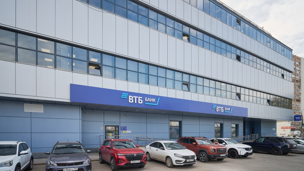ВТБ открыл обновленный офис на проспекте Кирова в Самаре ВТБ продолжает модернизацию региональной сети в...