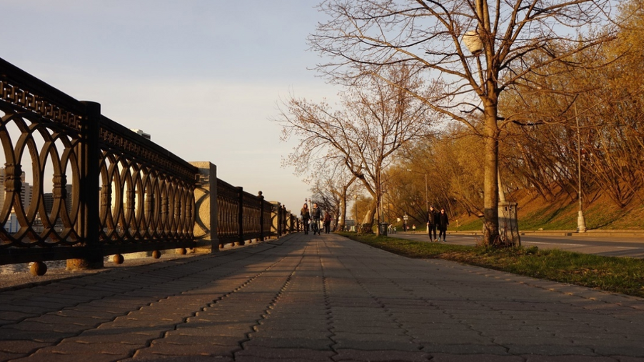 Депутатов губдумы не устраивает застройка набер...