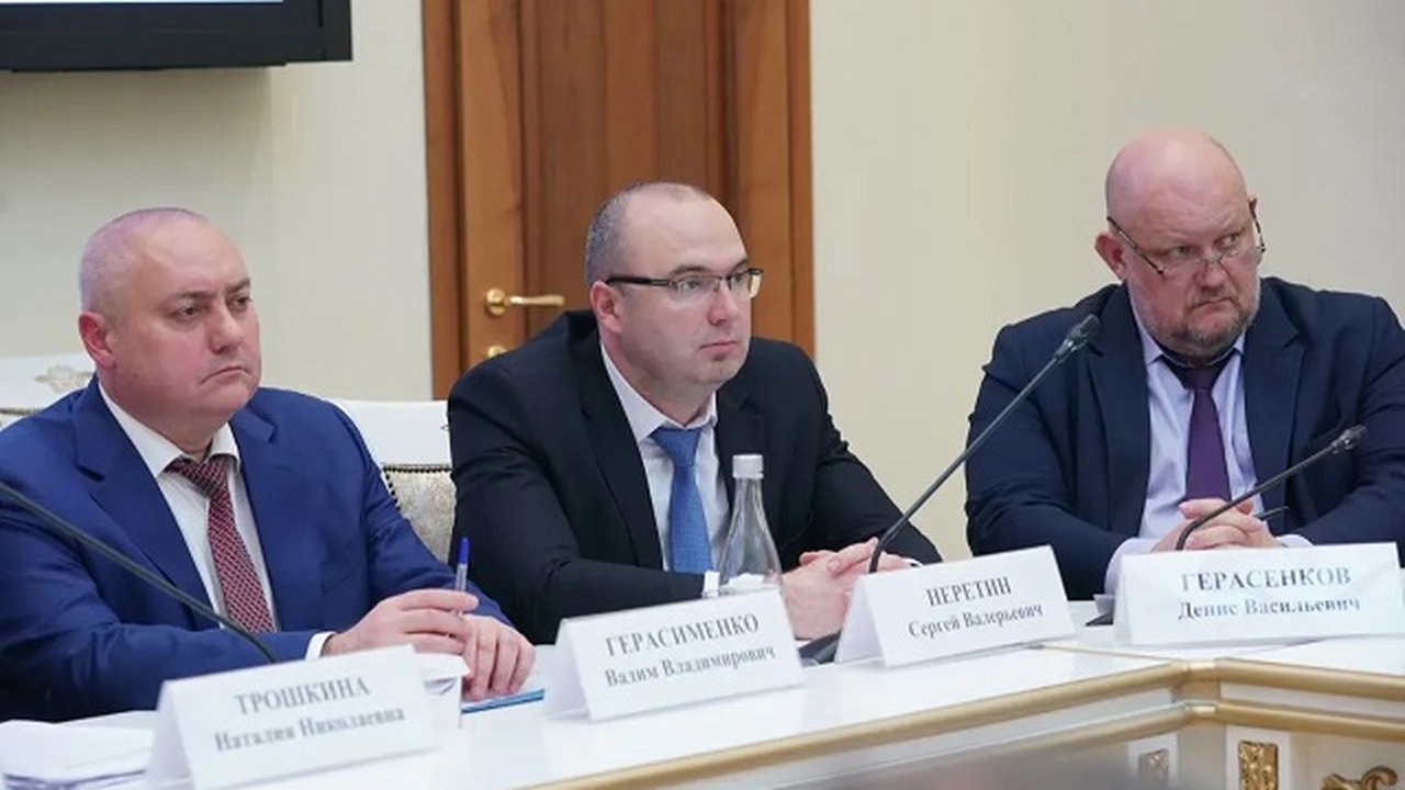 Во вторник, 18 ноября, губернатор Вячеслав Федо...