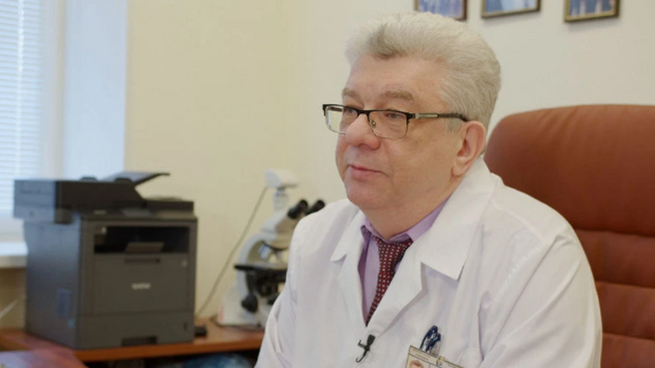 Звание заслуженного деятеля науки РФ присвоено профессору СамГМУ Игорю Давыдкину Указ о присвоении звания подписан Президентом П...