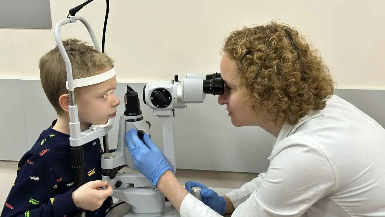 В течение года ребенку провели четыре операции