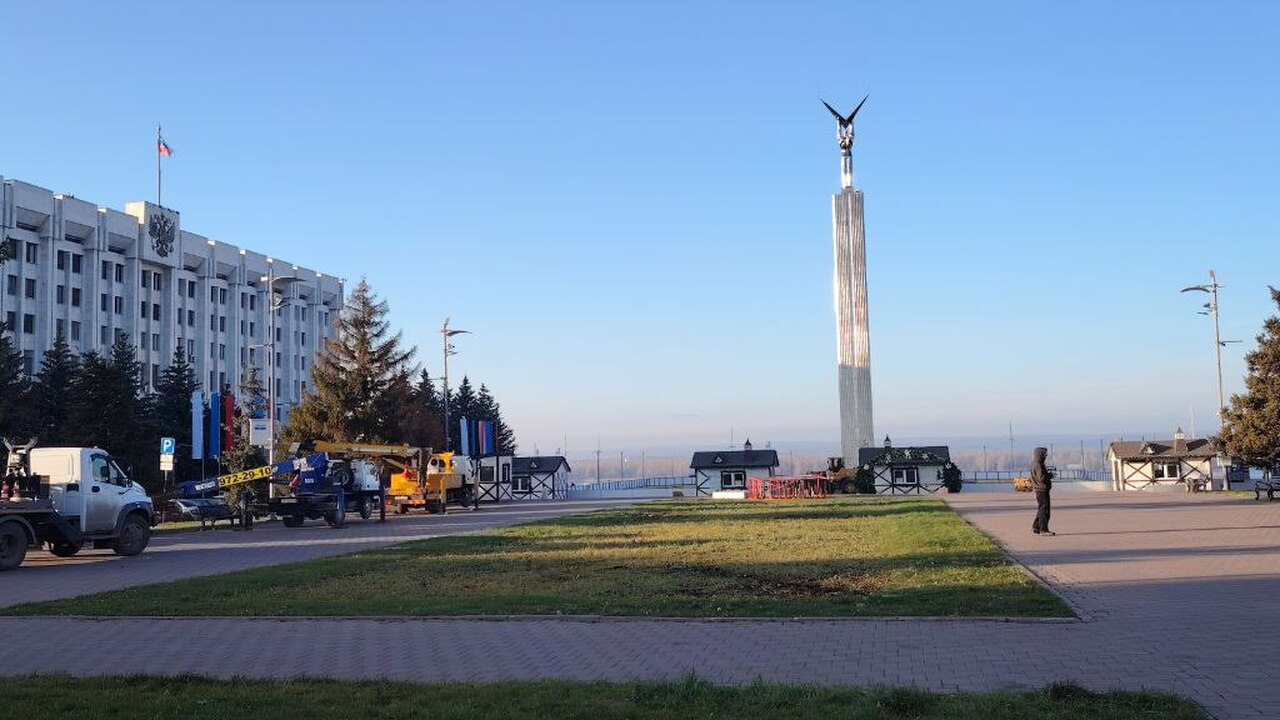 Ветерану из Самары Юлии Кузнецовой вручена памятная медаль к 80-летию Победы Жительница Самары Юлия Кузнецова удостоена памя...