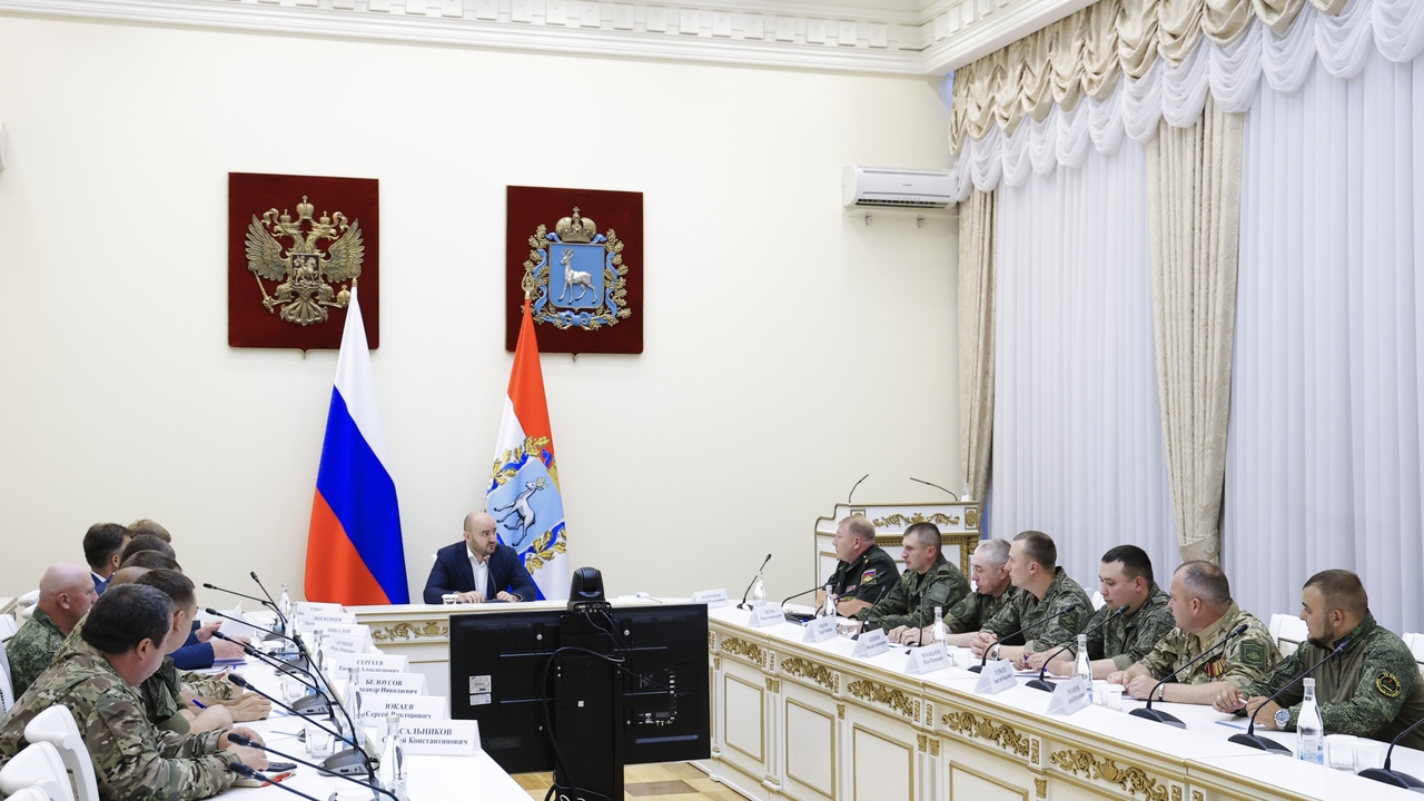 Три бронеавтомобиля и спецтехника: Самарская область отправила новую партию спецтехники в зону СВО В пятницу, 4 июля, губернатор Вячеслав Федорище...