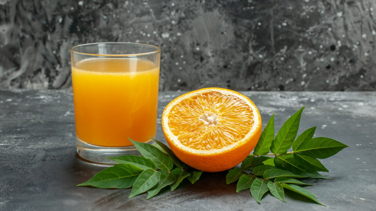 Апельсиновый сок изменил активность 1700 генов за 60 дней Ежедневное употребление 400 мл свежевыжатого ап...