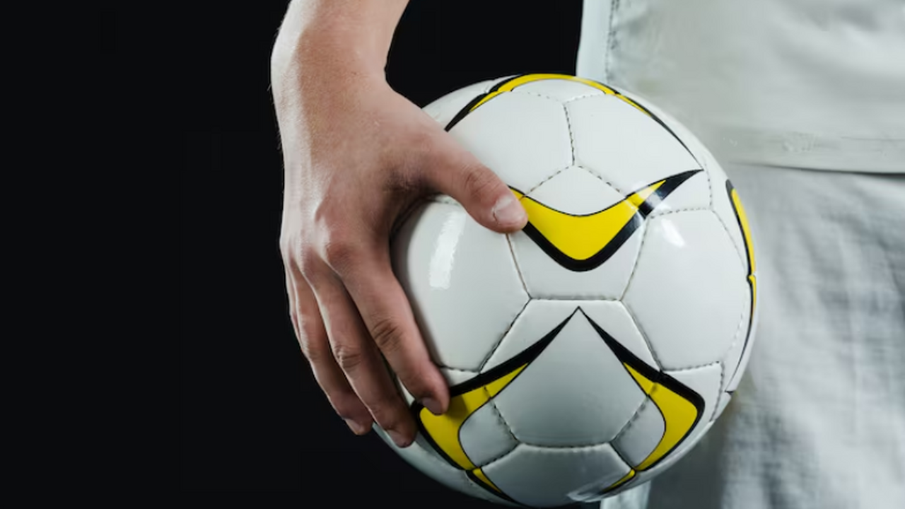 Сергей Ломакин, ранее приобретший акции «Удинез...