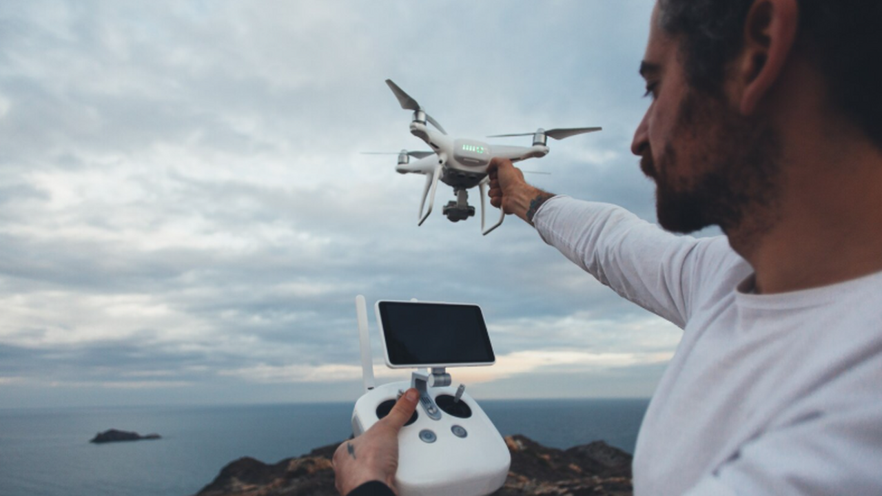 САФУ (Архангельск) создал беспилотник для сверх...