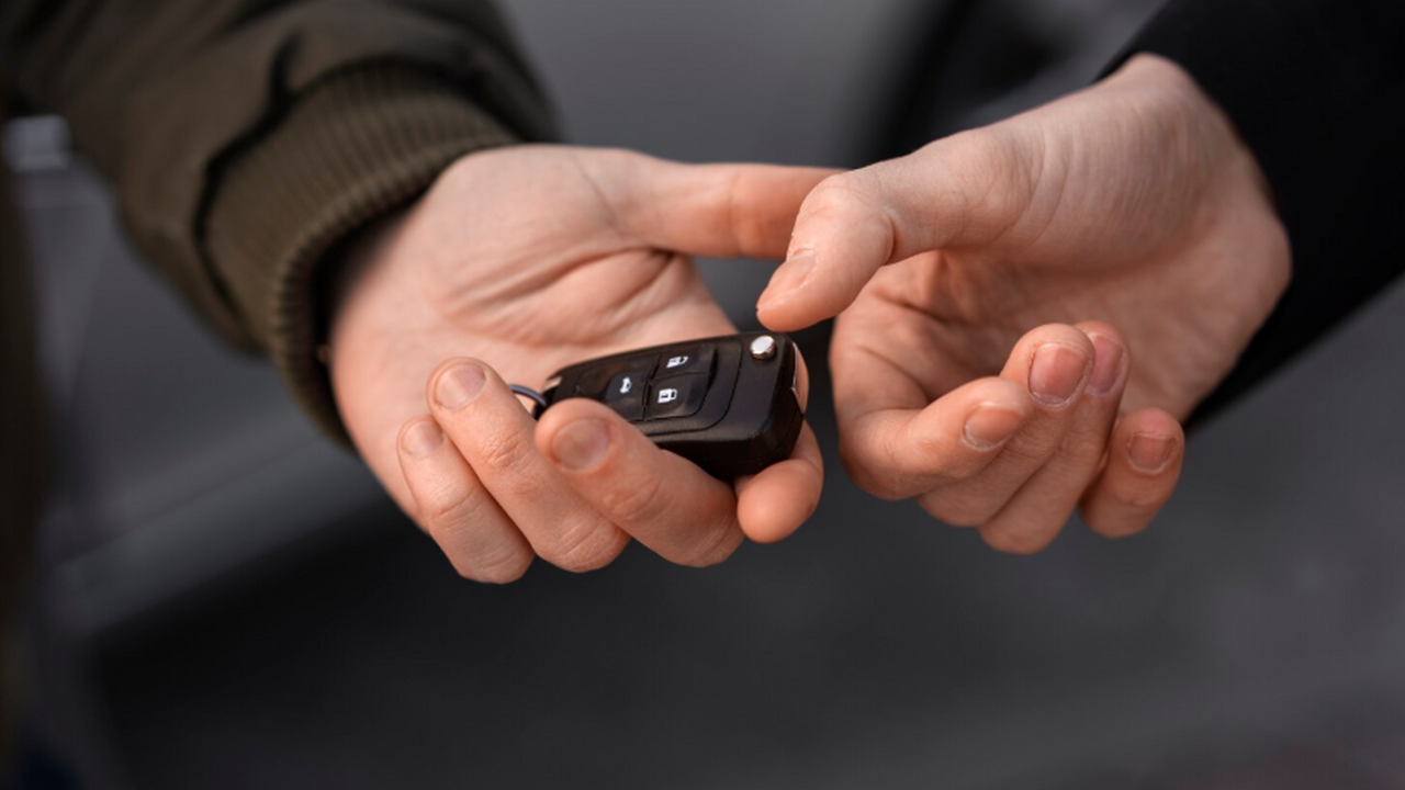 Статистика и опрос дилеров по всей стране подтв...