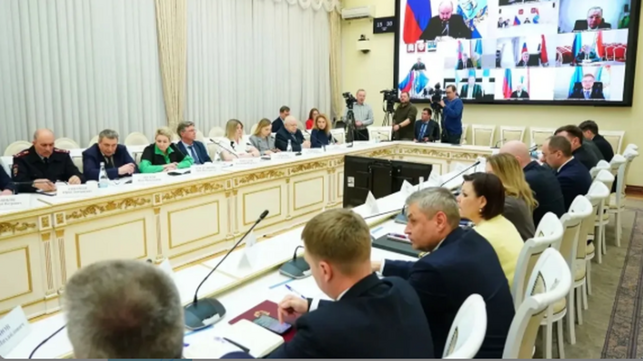 Вопросы безопасности обсуждались на оперативном...