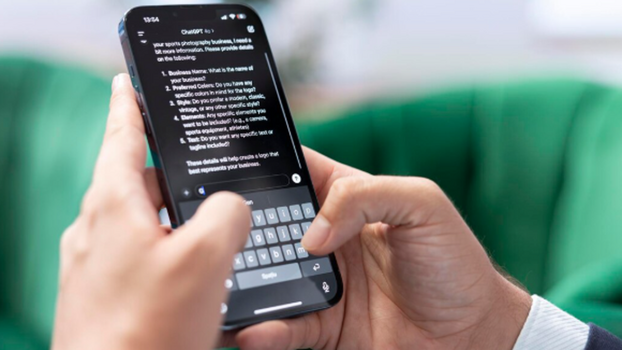 Компания OpenAI обвинила китайскую фирму DeepSe...