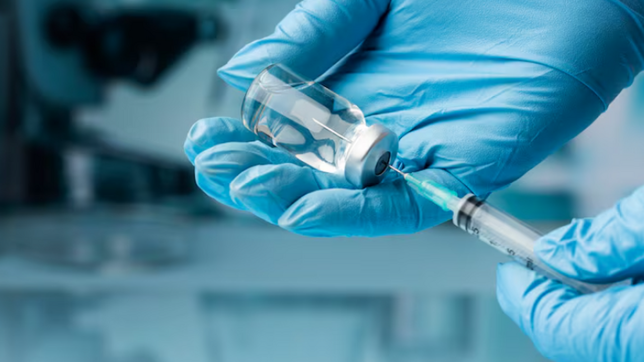 По данным РИА Новости, в России онковакцины вкл...