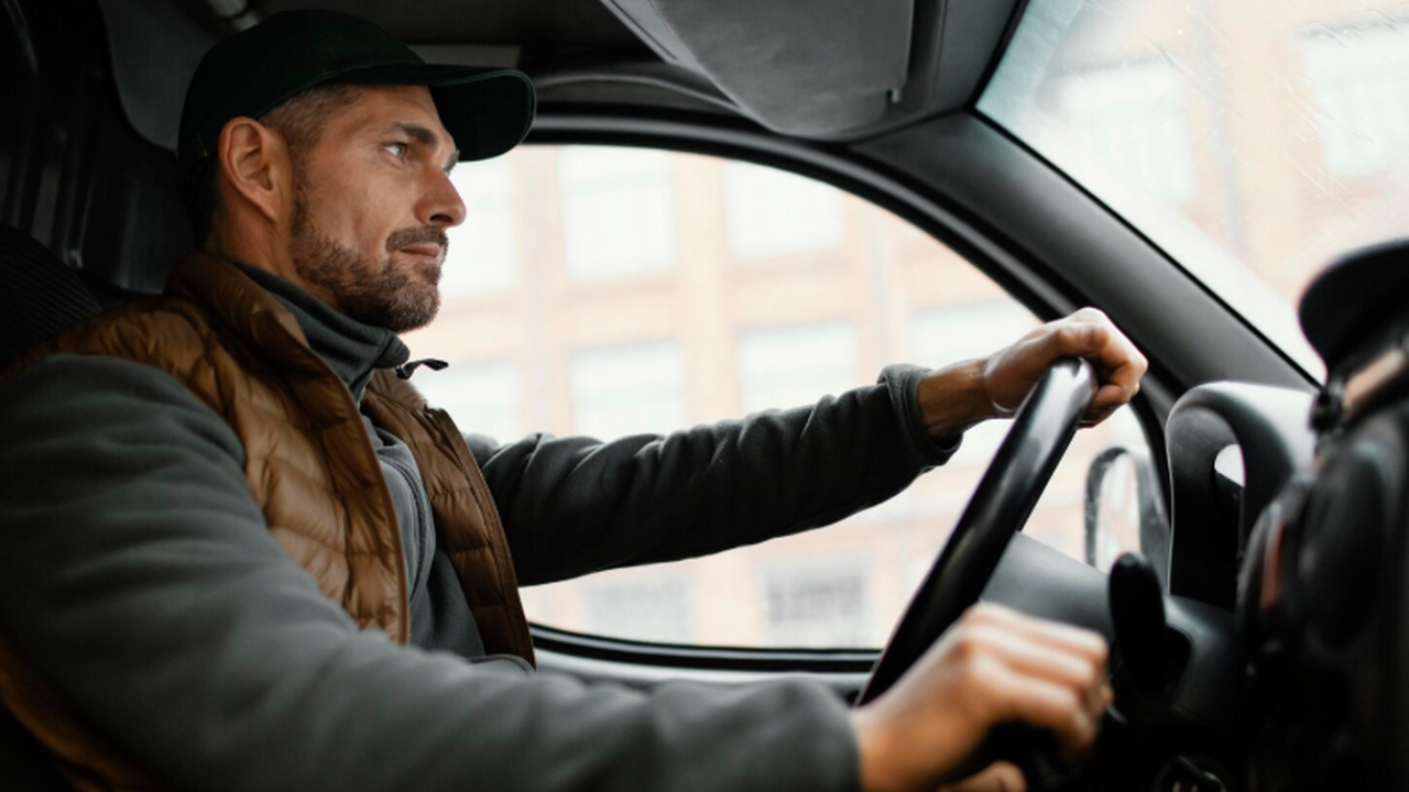 Водитель, отказавшийся по требованию инспектора...