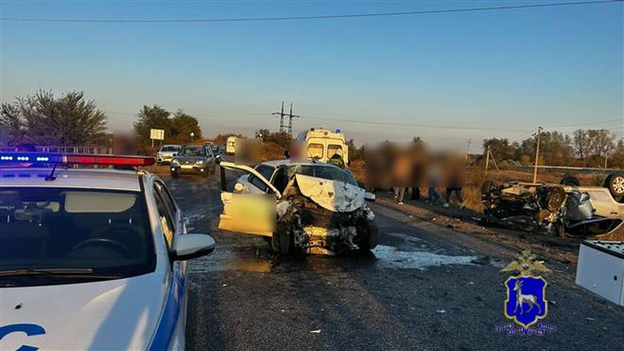 За сутки в Самарской области произошло 7 ДТП, зафиксировано 466 нарушений ПДД Самое тяжелое ДТП с двумя погибшими произошло в...