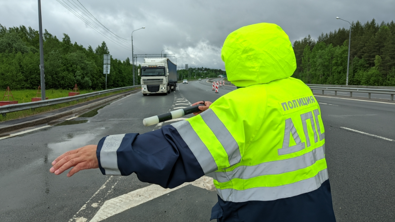 С 1 июня ГАИ начнет взимать штраф в размере 800 рублей со всех, у которого не окажется этого документа в машине ГАИ начнет взимать штраф со всех, у которого не...