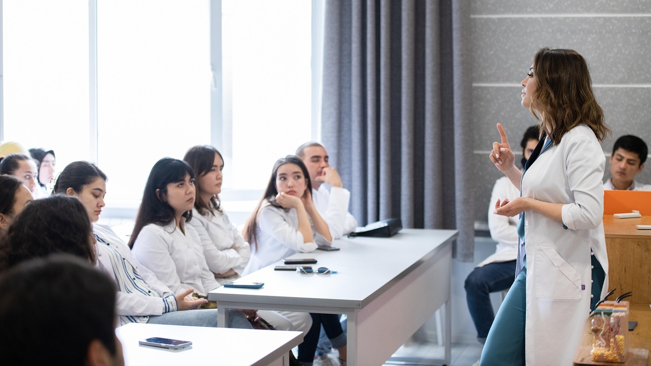 СамГМУ увеличил выплаты абитуриентам с высокими баллами ЕГЭ до 350 тысяч рублей Новые условия распространяются на поступающих, ...