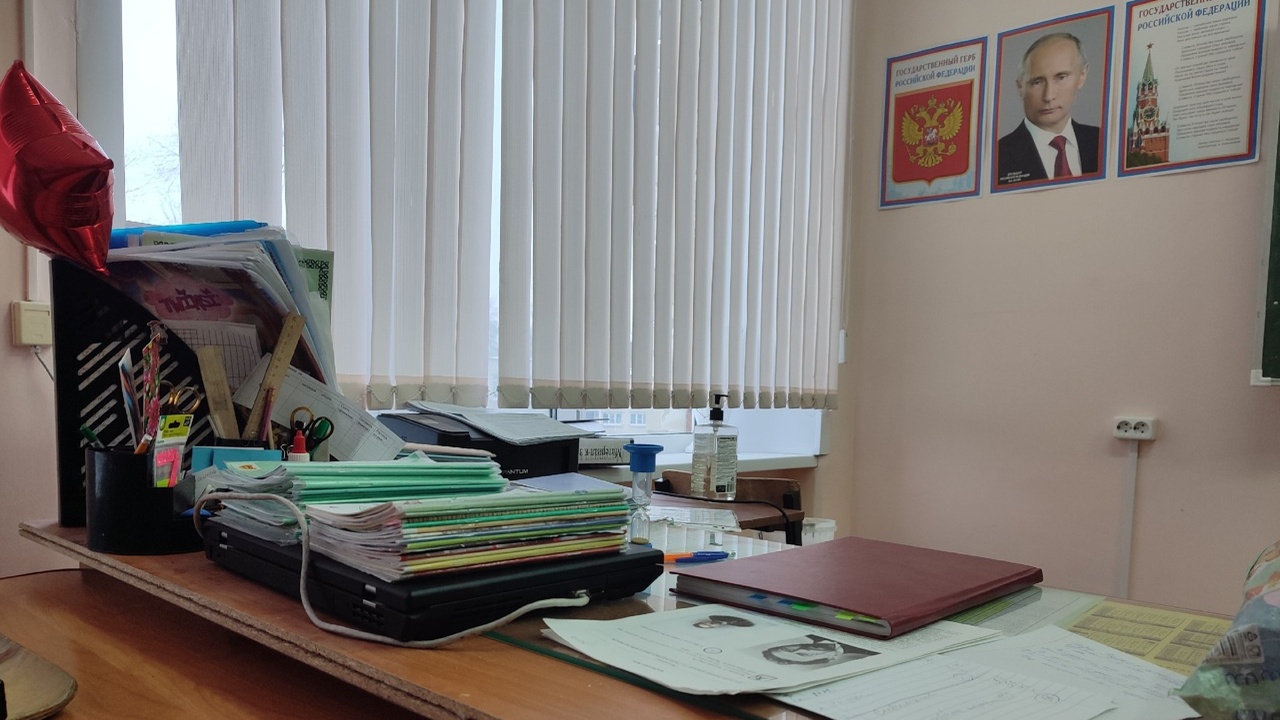 По-прежнему бесплатно: жителям Самарской области рассказали о школьных учебниках Допускаются как печатные, так и электронные уче...