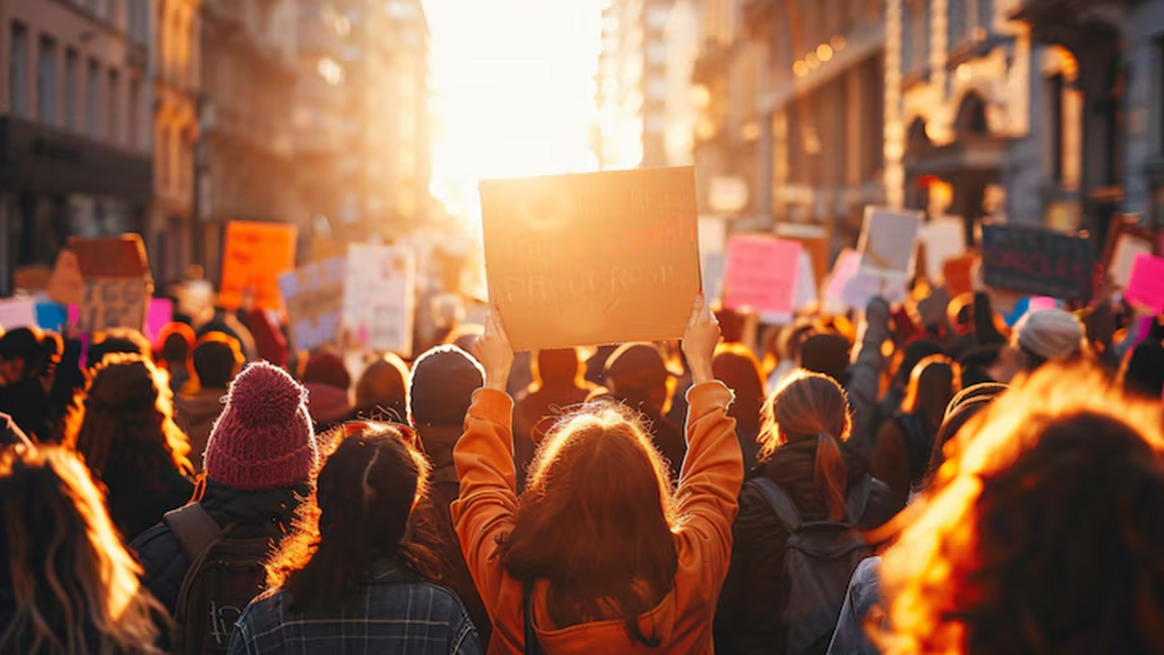 Не хотят смотреть на смерть: В Самарской области жители вышли на митинг В Самарской области 14 мая прошел митинг против...