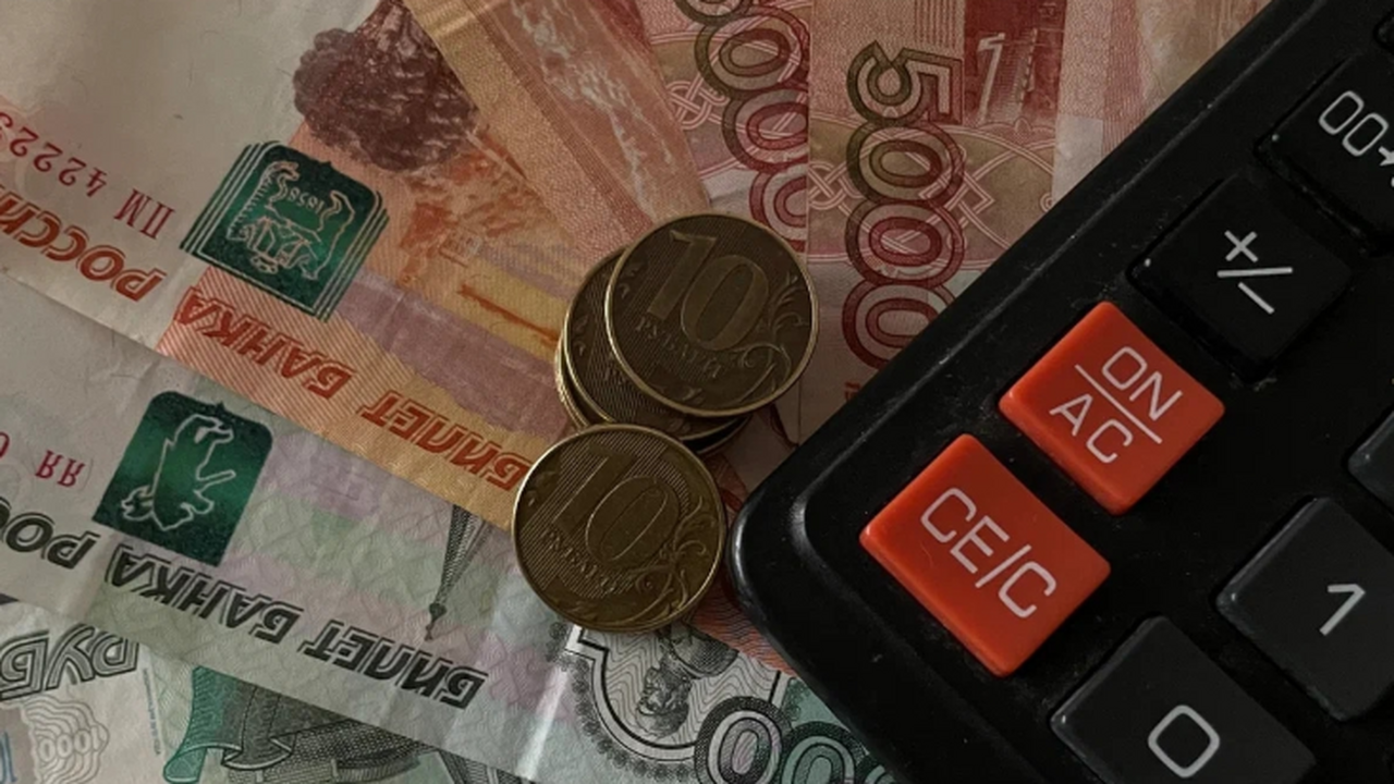 Пенсии военнослужащих поднимут на 93,59% от денежного довольствия — и не один раз Военные пенсии в России вырастут дважды в 2026 ...