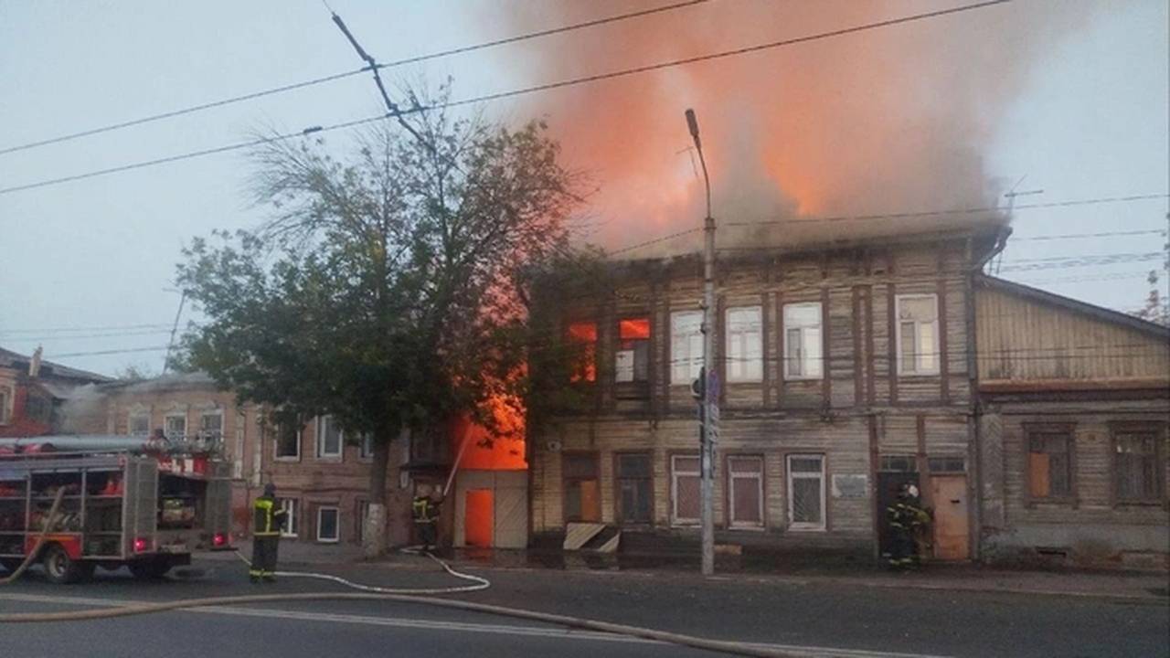 Очередной пожар в заброшках: в центре Самары горели три расселенных здания В ГУ МЧС идет расследование причин случившегося