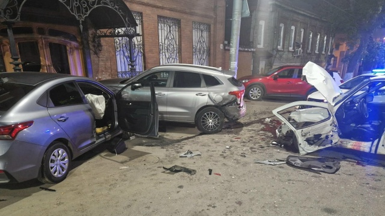 Мужчина управлял автомобилем Hyundai Solaris и ...