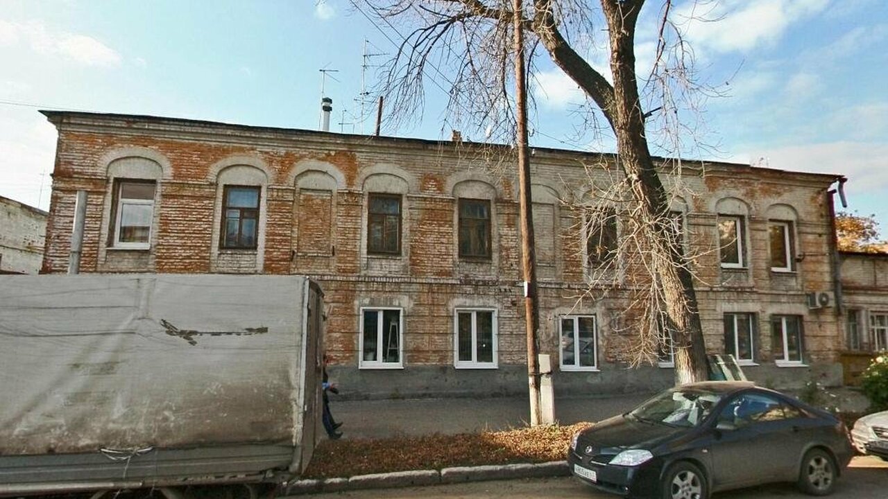 Памятники архитектуры находятся под государстве...