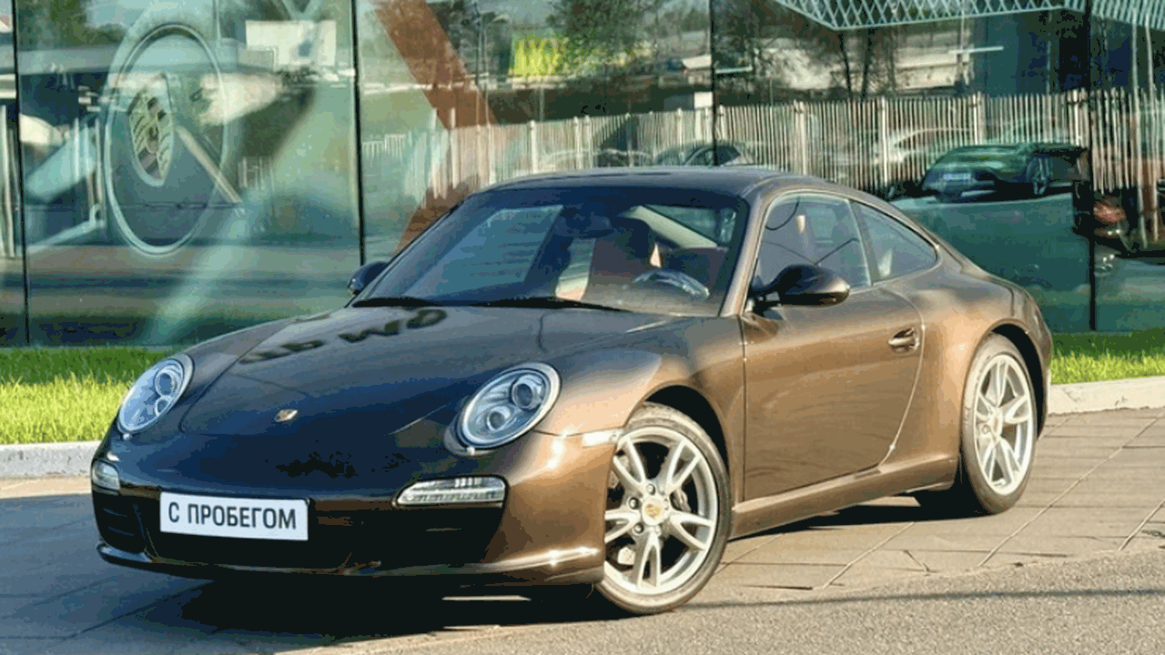 В России продают Porsche 911 Carrera с пробегом...