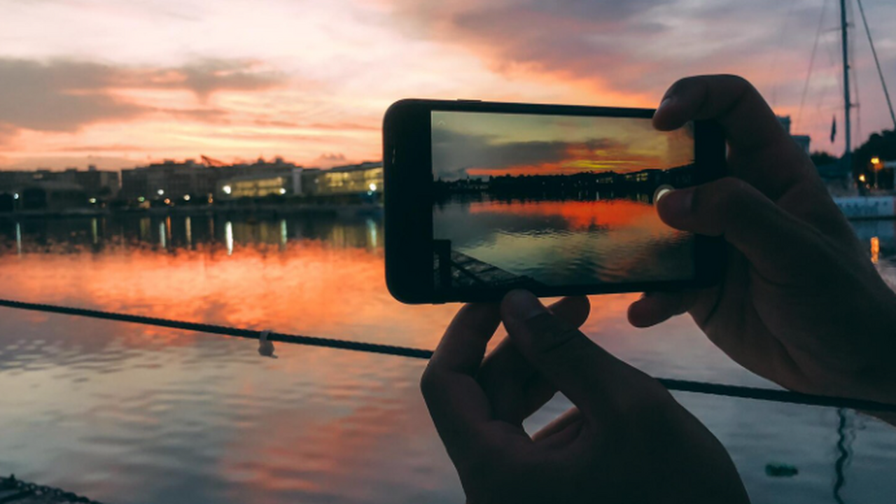 iOS 26 багом делает фото красными, если они сняты на Android В iOS 26 обнаружен баг, который бьёт по самому ...