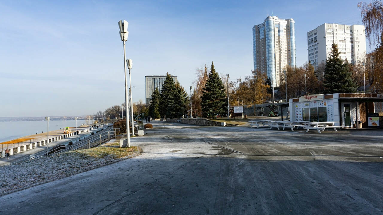 Министр строительства Самарской области Алексан...