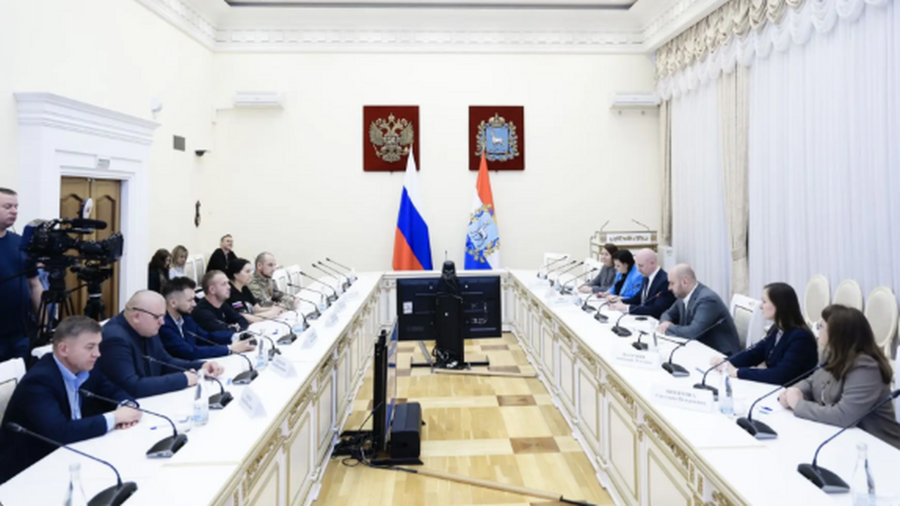 Самарские выпускники программы «СВОё Дело» получат персональных бизнес-кураторов С выпускниками первого потока встретился губерн...