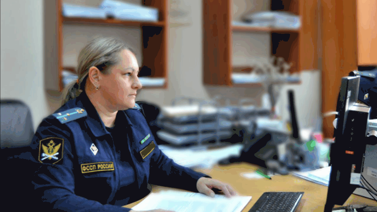 Между мужчиной и группой велосипедистов произош...