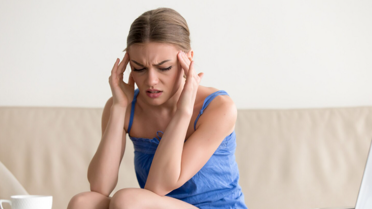 Медики перечислили признаки опухоли головного м...