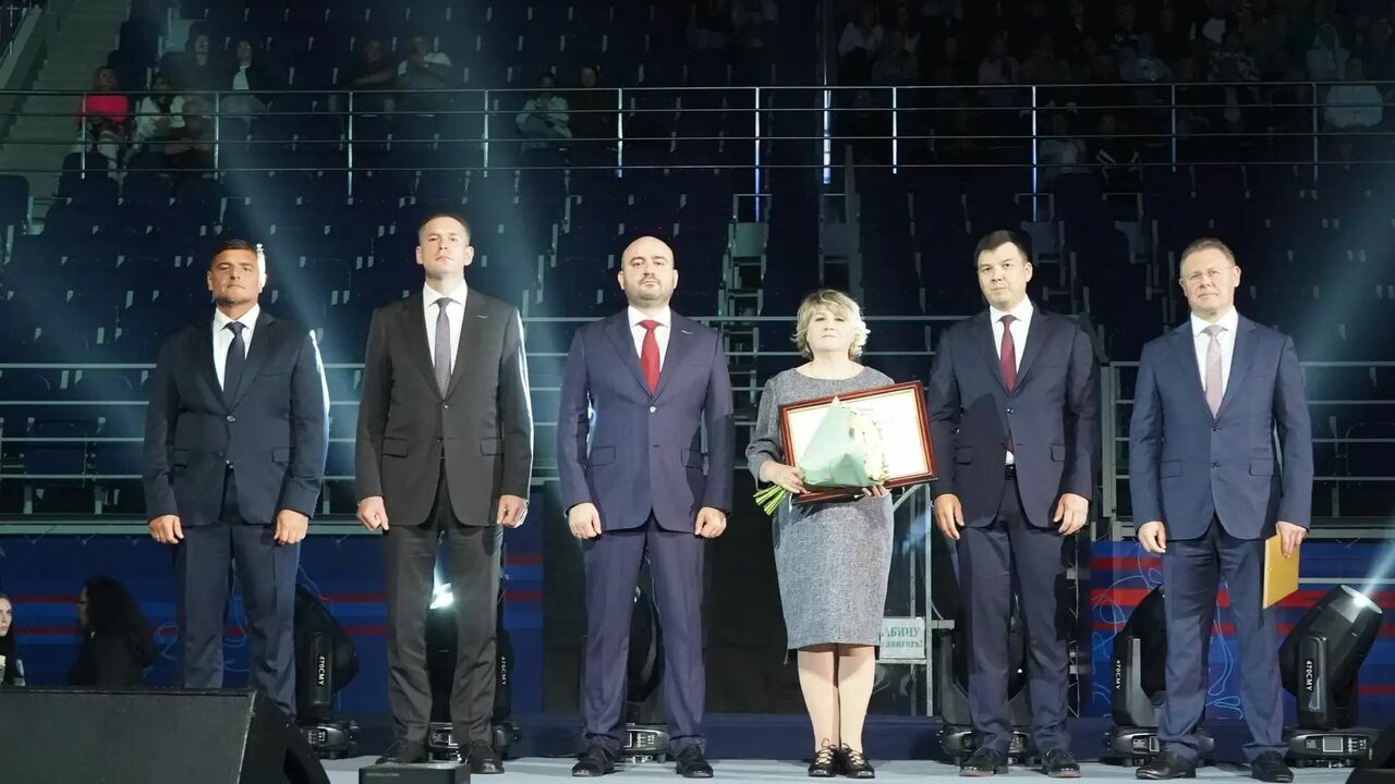 Губернатор Самарской области Вячеслав Федорищев...