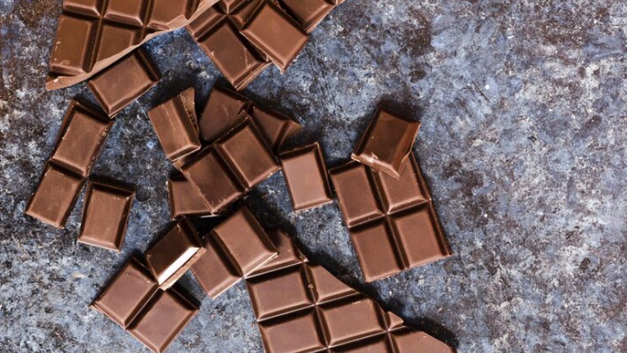 Истории о «сладком яде»: как шоколад фигурировал в отравлениях После заявления президента Эквадора Даниэля Ноб...