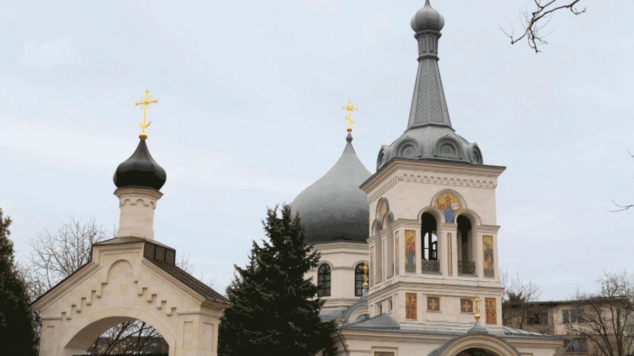 Патриарх Кирилл призвал не усиливать разрыв богатых и бедных Патриарх Кирилл заявил, что нельзя допускать ус...