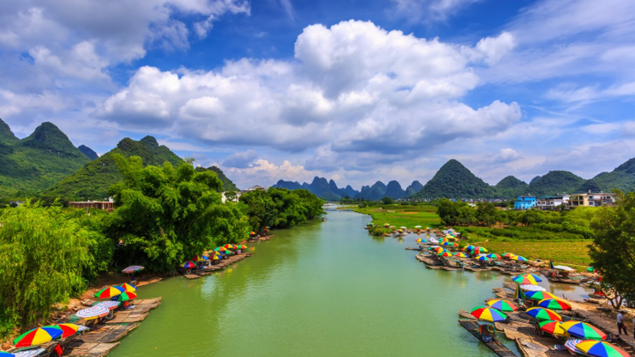 Рост цен на авиабилеты во Вьетнам увеличил стои...