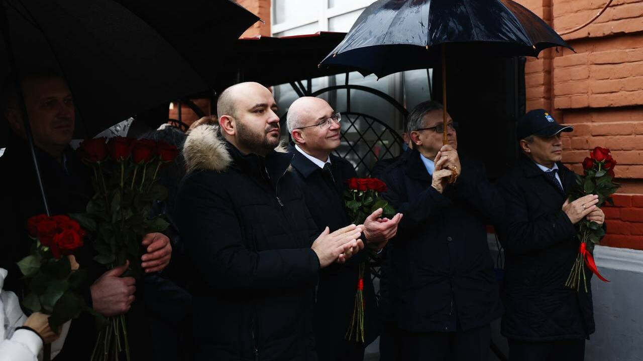 В Самаре Вячеслав Федорищев принял участие в открытии мемориальной доски ТАСС в годы Великой Отечественной войны В пятницу, 7 ноября, губернатор Вячеслав Федори...