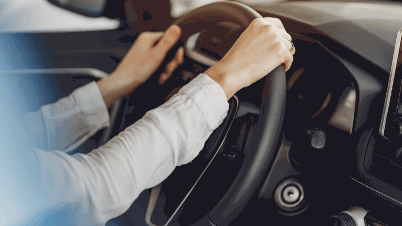 МВД разъяснило, в каких случаях водитель обязан...