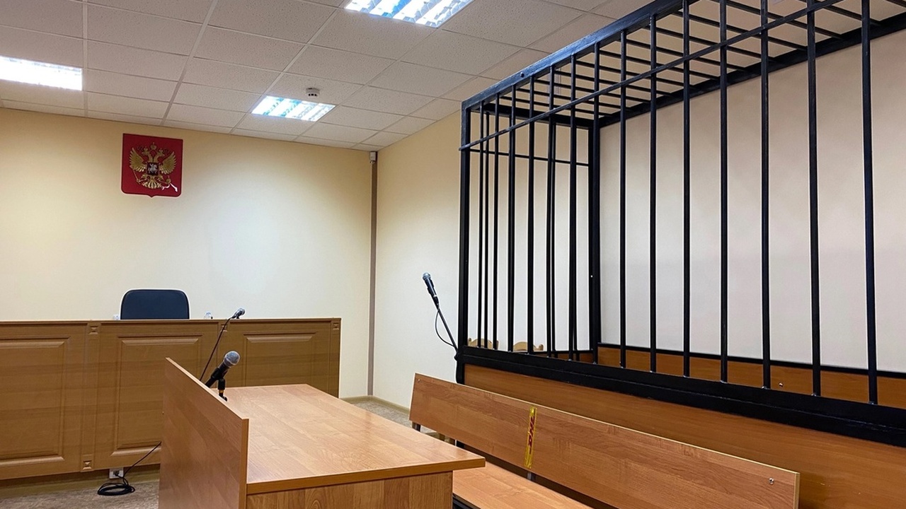 Житель Чапаевска получил 4,5 года колонии за попытку хищения 80 млн Осужденный пообещал помочь избежать уголовной о...