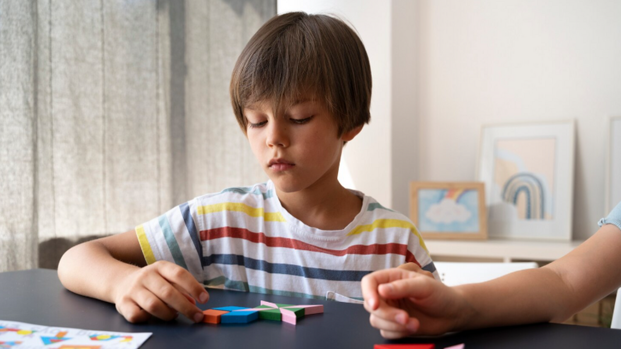 Исследование выявило, что мимика людей с аутизм...