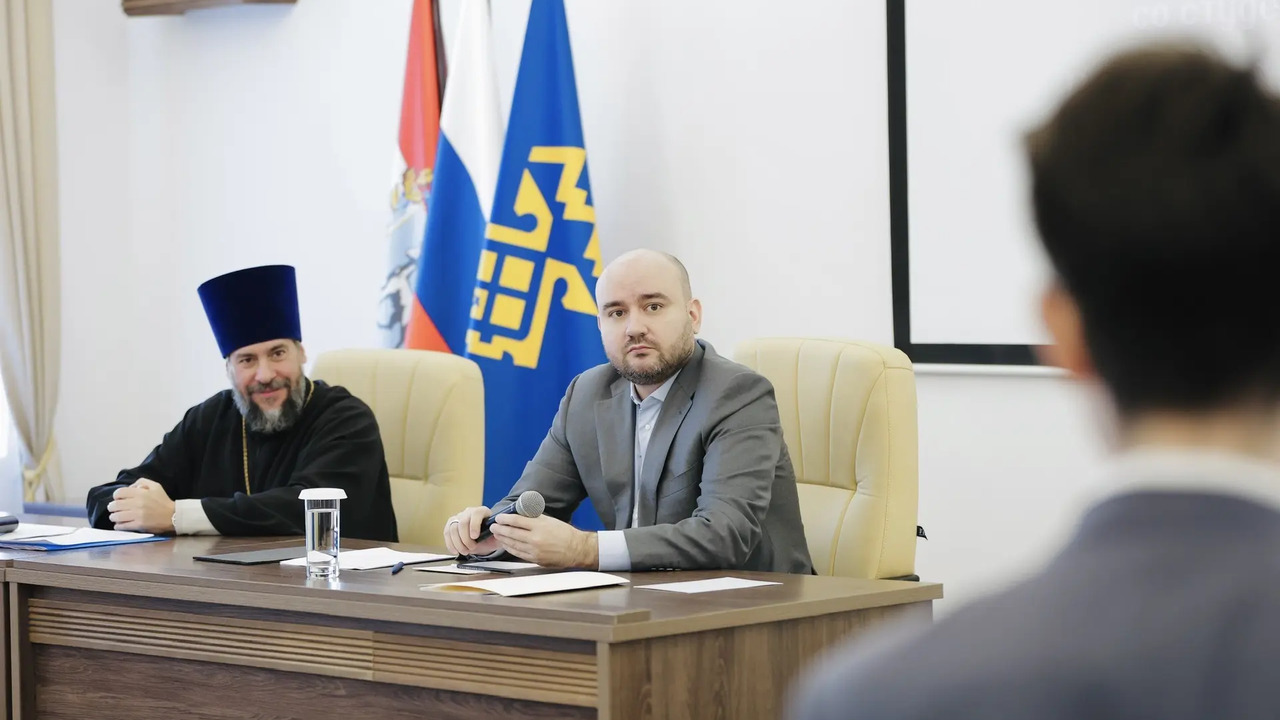 В четверг, 16 апреля, губернатор Вячеслав Федор...