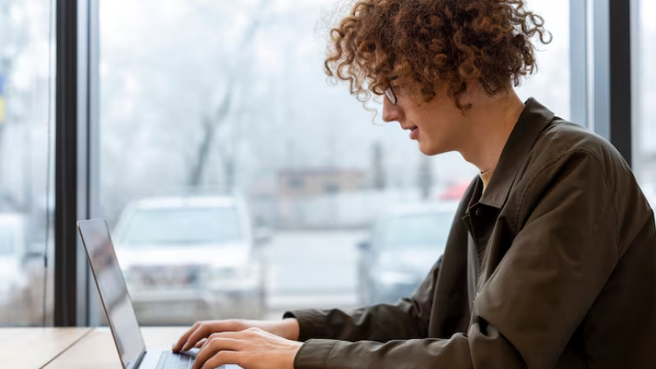 По данным «Почты Mail», почти половина россиян ...