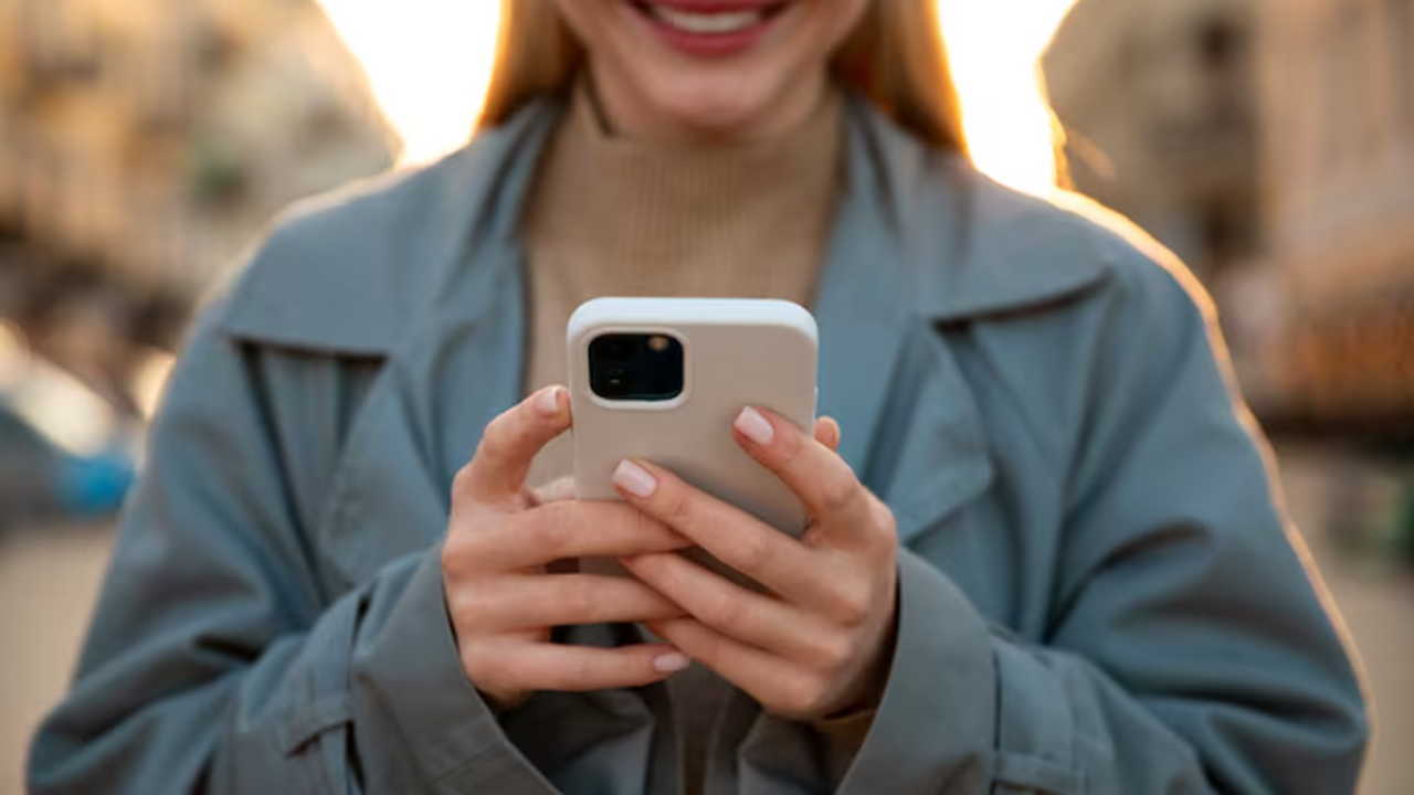 Управляющим компаниям в России грозит штраф 300 тысяч рублей за отсутствие домового чата До 300 тысяч штрафа: УК обязали выйти в Max До ...