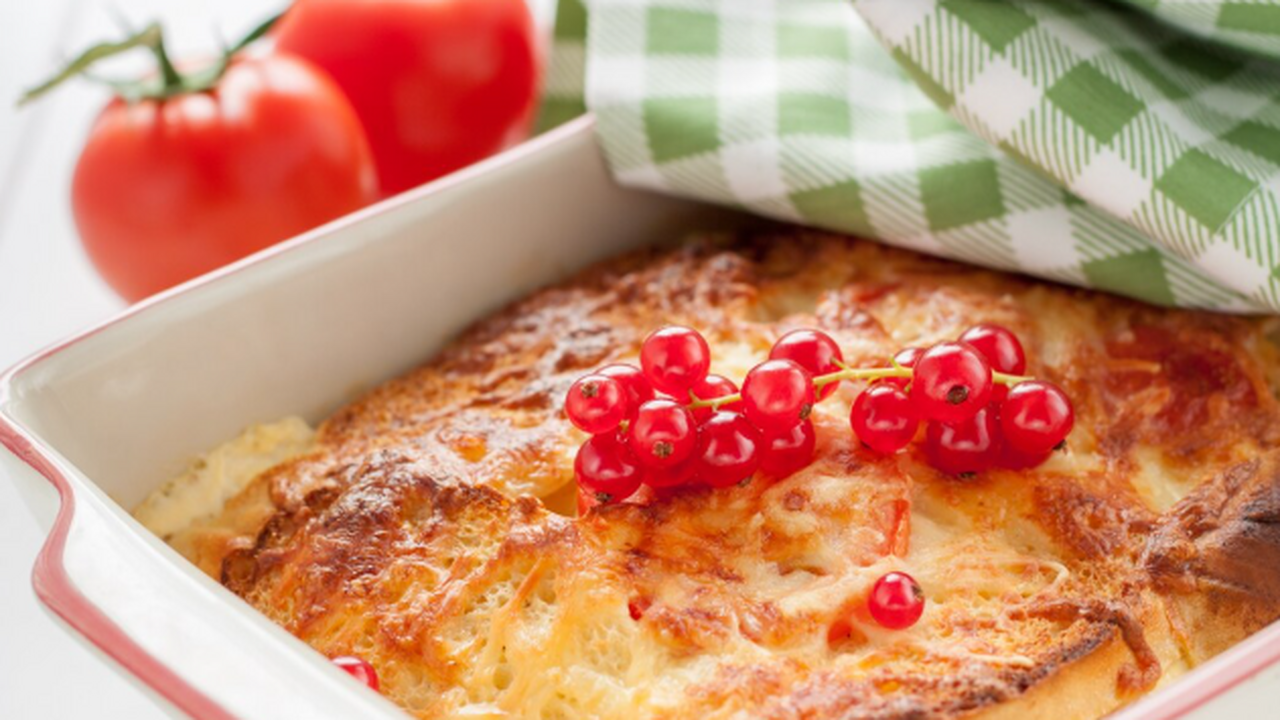 Попробовала вкуснятину в греческом ресторанчике: для готовки понадобится лишь творожный сыр Буюрди — тёплая закуска из греческих таверн: фе...