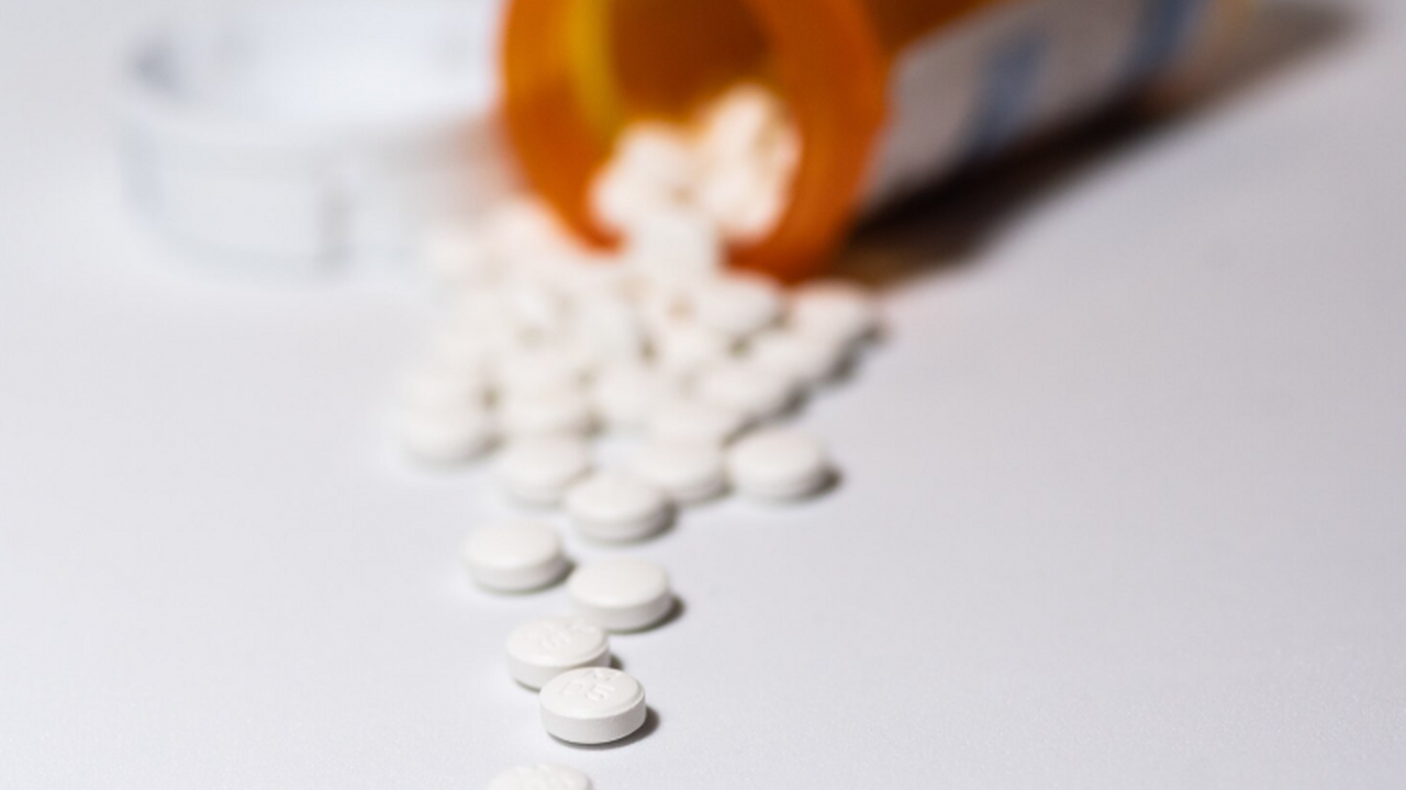 Минздрав рассмотрит доступ онкобольных к «лекарству последнего шанса» Российский Минздрав рассмотрит вопрос включения...