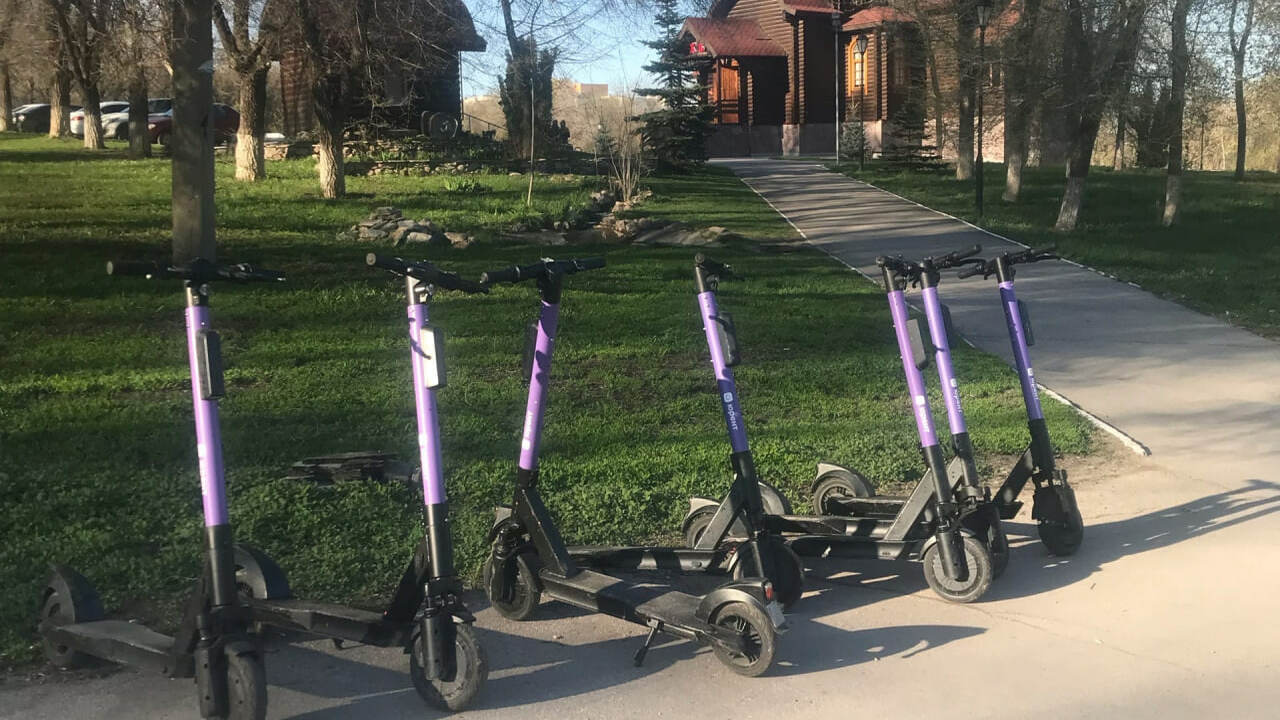 Сезон аренды электросамокатов завершился В Самаре официально завершился сезон проката эл...