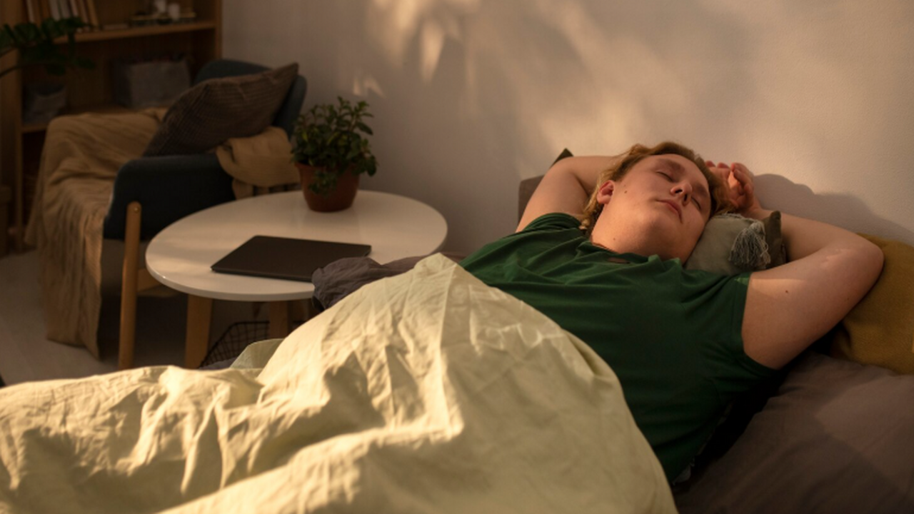 Прерывистый сон может быть не менее вреден для ...