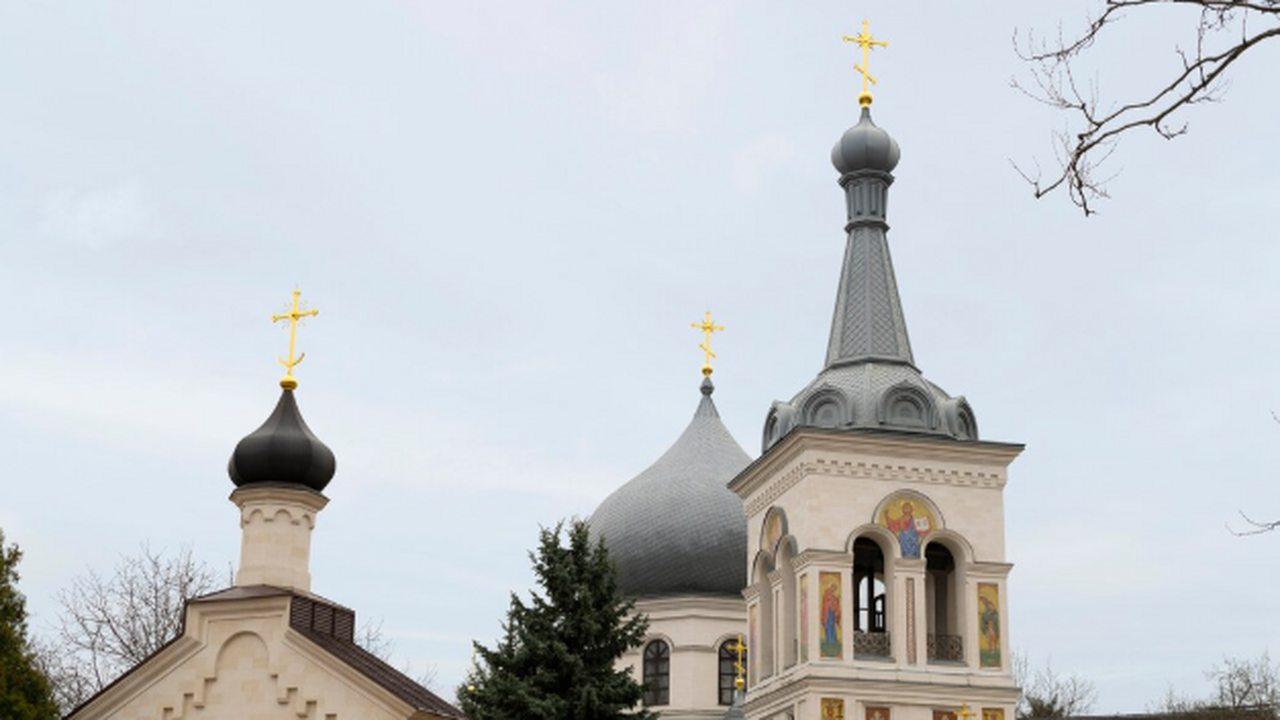 Три главных искушения проверяют духовность и нравственность России сегодня По мнению автора дзен-канала «Святые места», Ро...