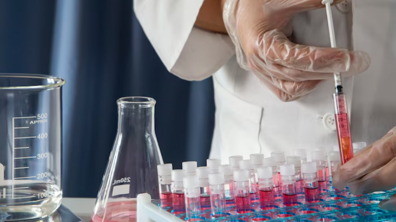 Пермские учёные создали основу для разработки лекарств двойного действия Учёные из Перми создали метод для молекул, спос...