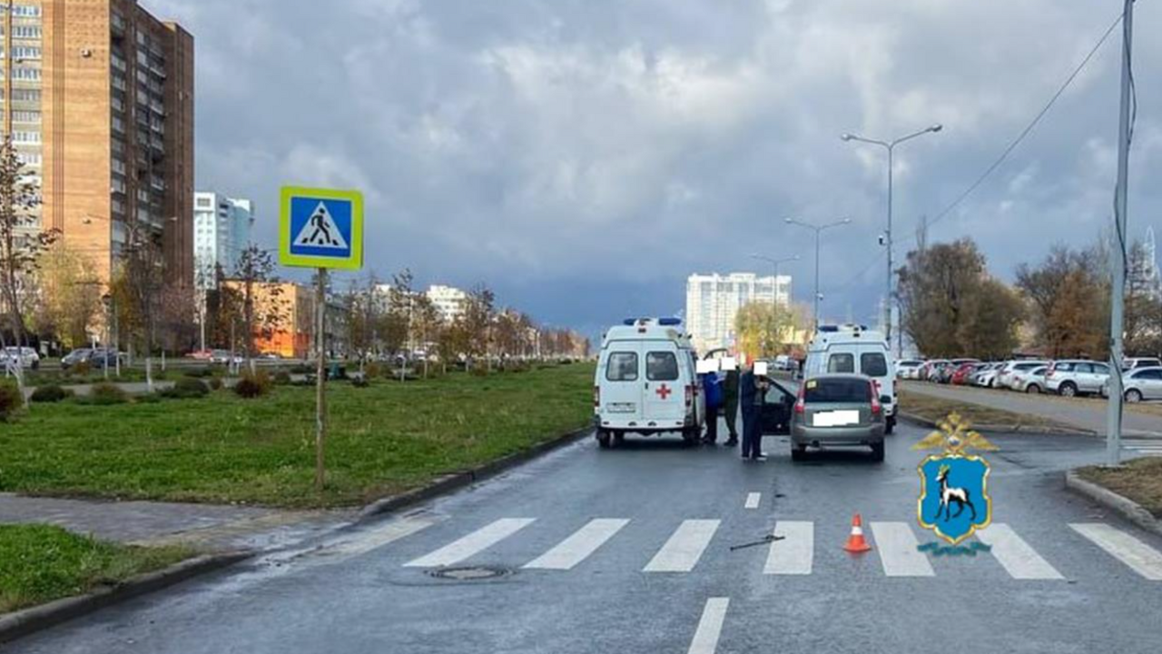 Водитель Lada Kalina сбил двух женщин 