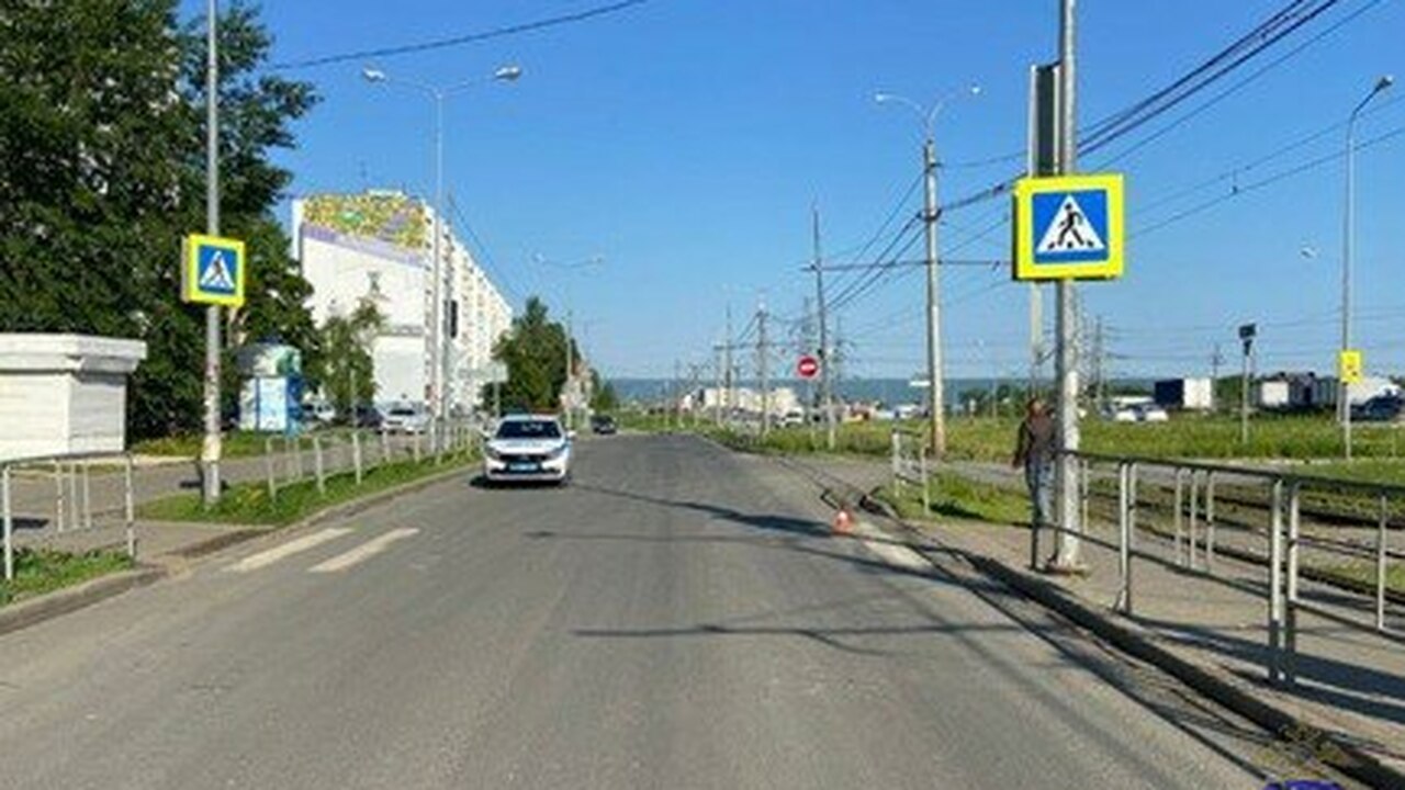 Утро началось с трагедии: водитель проигнорировала светофор и сбила женщину В Промышленном районе Самары утром 17 мая произ...